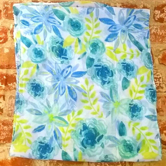 Scarf White Blue green floral print long NEW - Picture 4 of 5